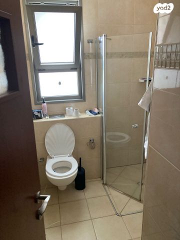 דירה, יצחק שדה 10, דרום מערב ותיק, בת ים