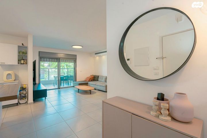 דירה, אחדות 13, בצוותא, חריש