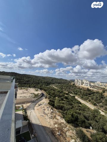 גג/ פנטהאוז, רבי ברכיה 1, נתיבות ישראל / רמת בית שמש ד-4, בית שמש