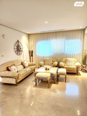 בית פרטי/ קוטג', רמת גן