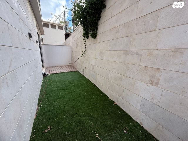 דירת גן, שדרות ודג'ווד, חיפה