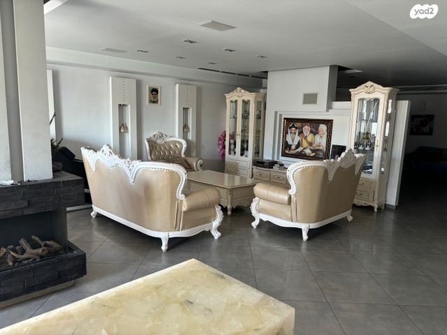 גג/ פנטהאוז, ה' באייר 3, רובע הקריה, הסיטי, אשדוד