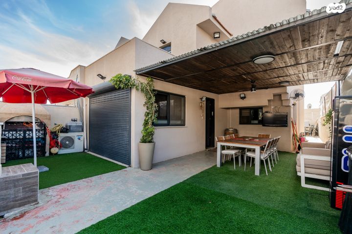 בית פרטי/ קוטג', ברנהרד והרמן צונדק, רמות, באר שבע