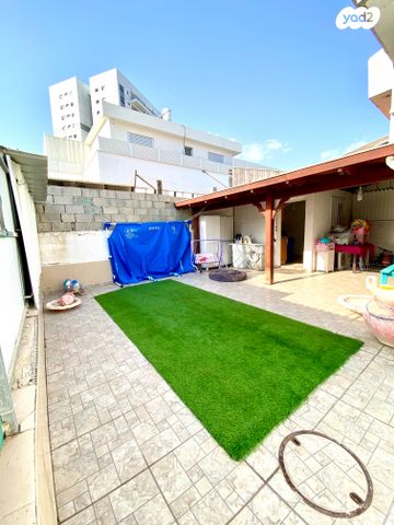 בית פרטי/ קוטג', סלע, רחובות