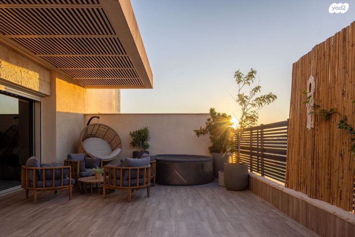 דו משפחתי, עפרוני 16, גבעת אלונים, קרית אתא