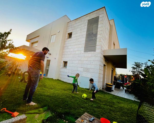 דו משפחתי, עפרוני 16, גבעת אלונים, קרית אתא