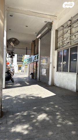 אבן גבירול 164