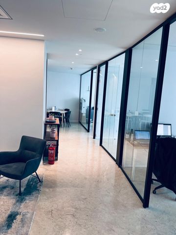 משרדים, תובל, בורסה, רמת גן