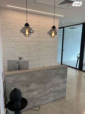 משרדים, תובל, בורסה, רמת גן