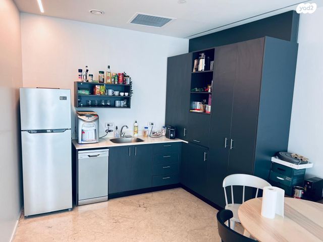 משרדים, תובל, בורסה, רמת גן