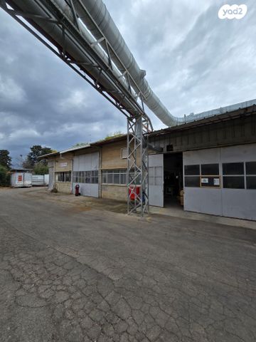 מחסנים, רגבה, רגבה