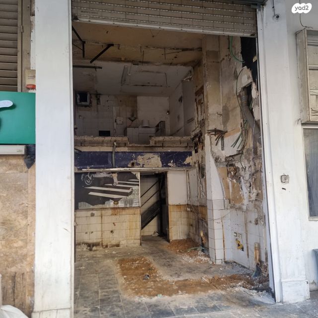 חנויות/ שטח מסחרי, אבן גבירול 164, הצפון החדש - כיכר המדינה, תל אביב יפו