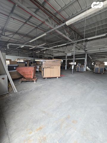 מחסנים, רגבה, רגבה