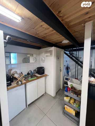 חנויות/ שטח מסחרי, אלנבי 14, כרם התימנים, תל אביב יפו