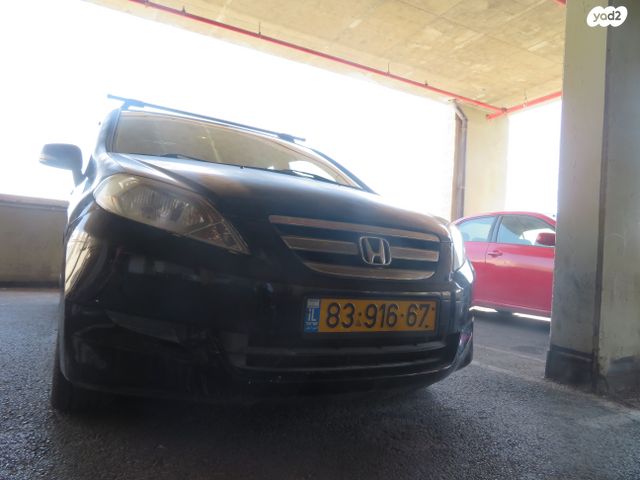 מודעת רכב הונדה FR-V