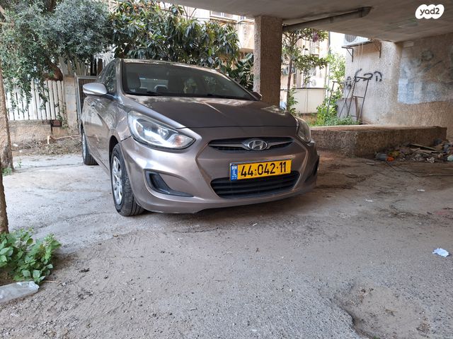 יונדאי אקסנט i25