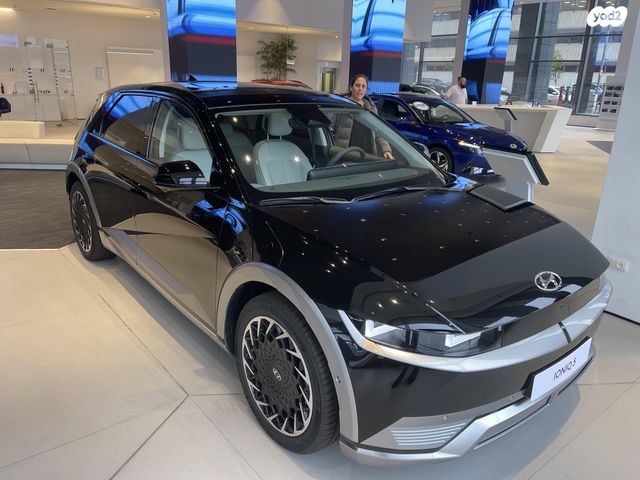 יונדאי איוניק 5