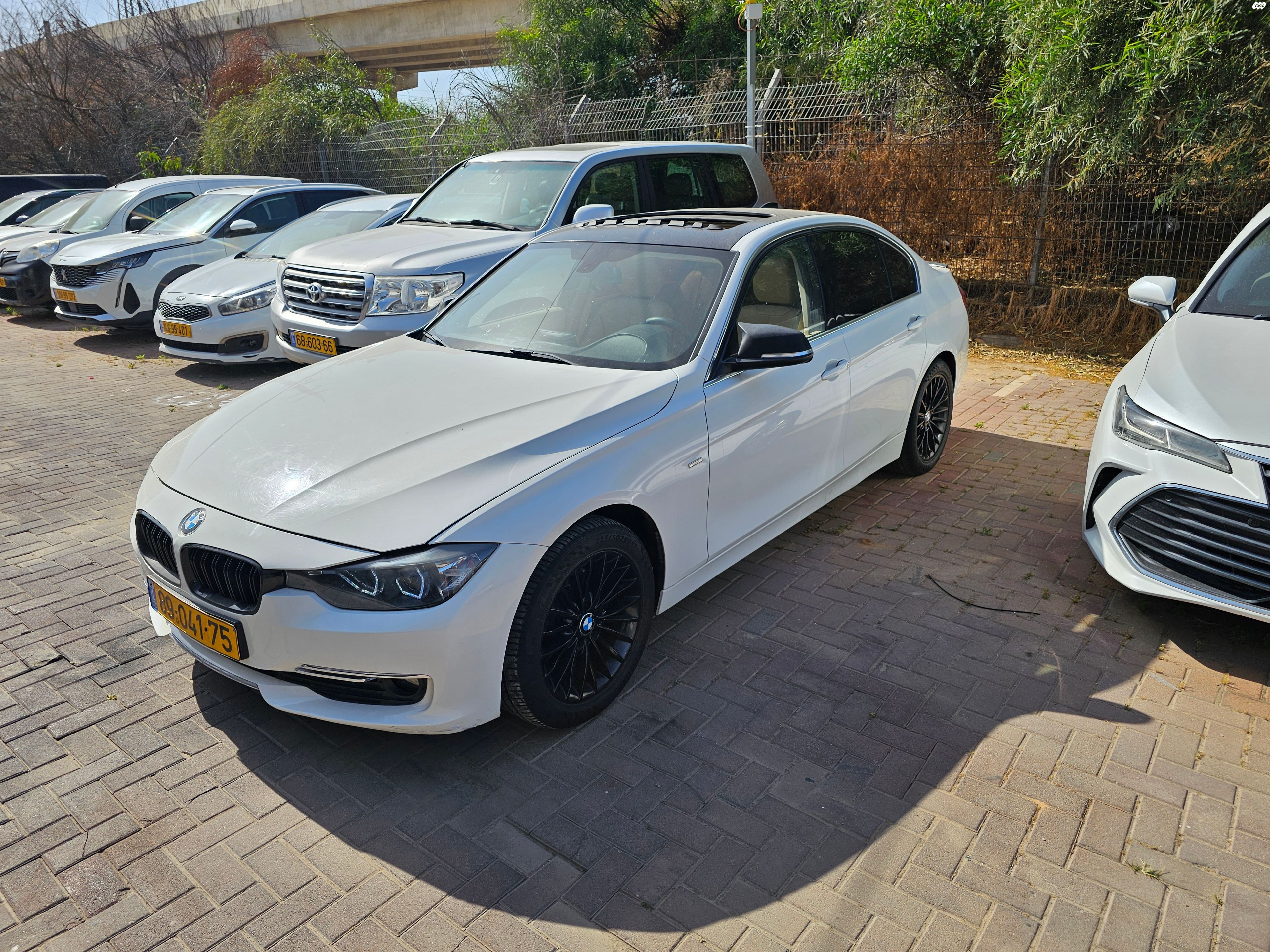 מודעת רכב ב מ וו סדרה 3