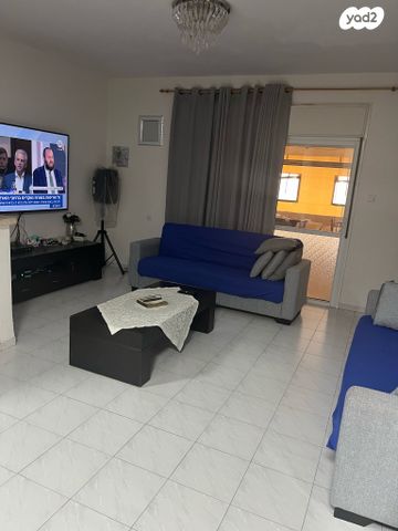 דו משפחתי, הסתוונית 7, שאר העיר, חצור הגלילית