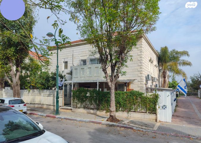 המהרי"ץ 16