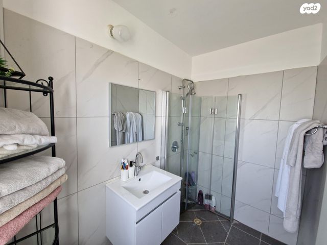 דירת גן, מרים הנביאה 23, פסגות אפק, ראש העין