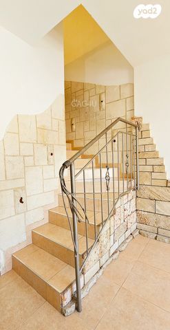 דו משפחתי, הערבה, יערת העמק, מגדל העמק