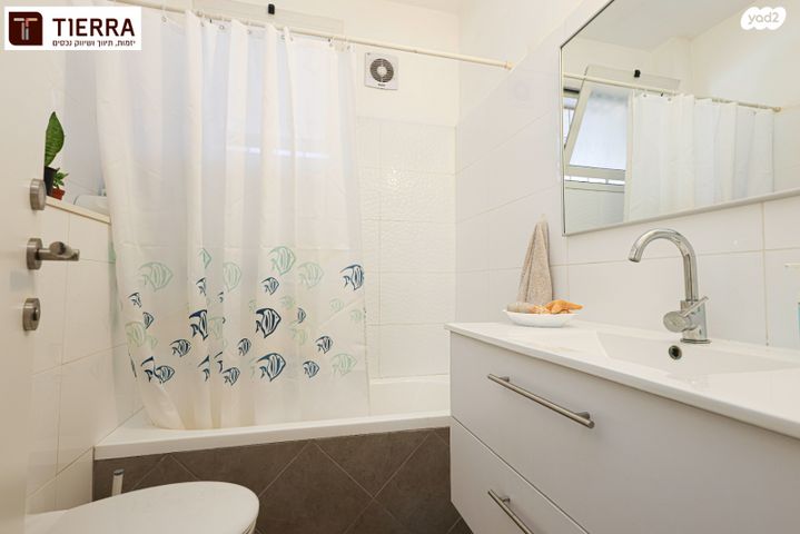 דירת גן, צורן, קדימה צורן