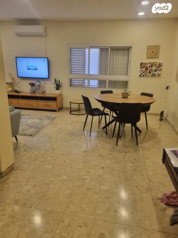 דירה, יעקב פנחסי 12, עין גנים, פתח תקווה