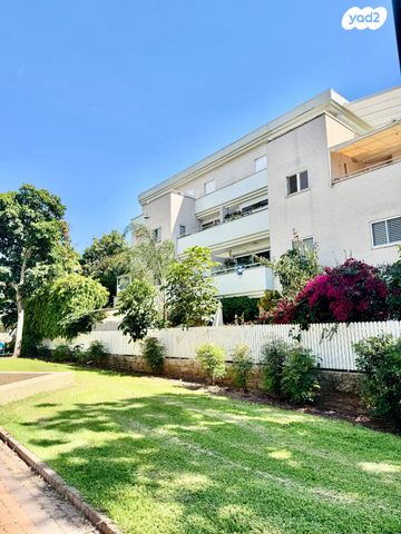 דירה, רעננה