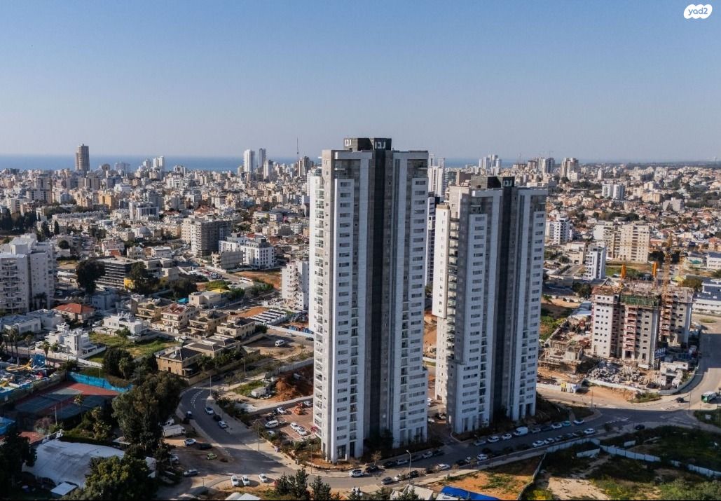 גאולה כהן 