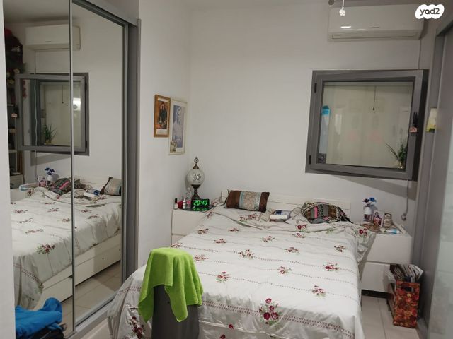 דופלקס, ישראל בן ציון, בת ים