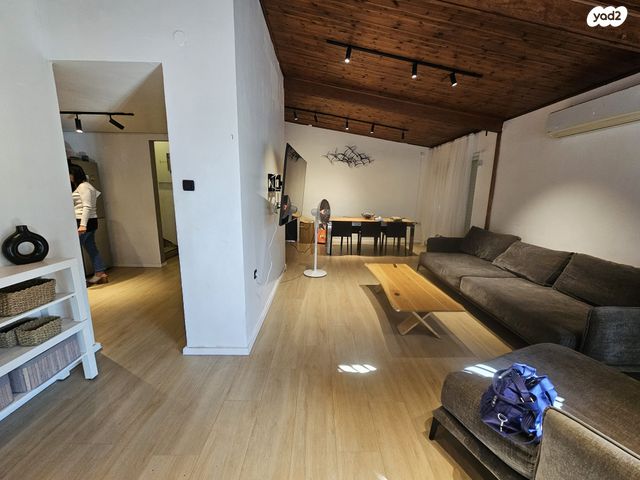 מגרשים, רמת חן, רמת גן