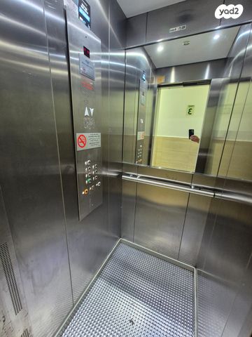 דירה, פרלשטיין 31, בת ים