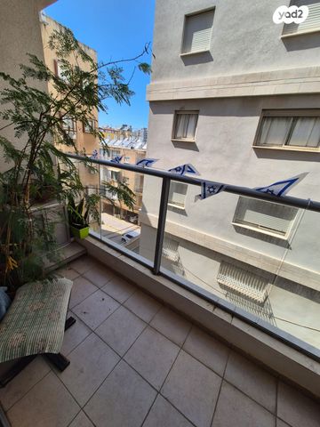 דירה, פרלשטיין 31, בת ים