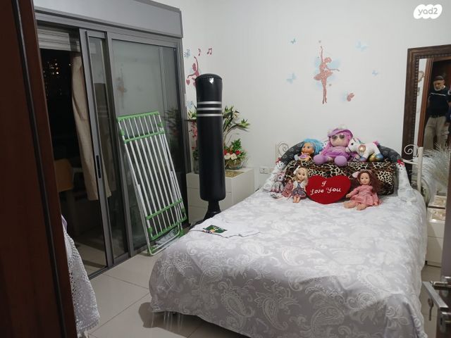 דופלקס, ישראל בן ציון, בת ים