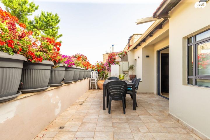 דירה, שלמה בן יוסף 131, ארמון הנציב, תלפיות מזרח, ירושלים