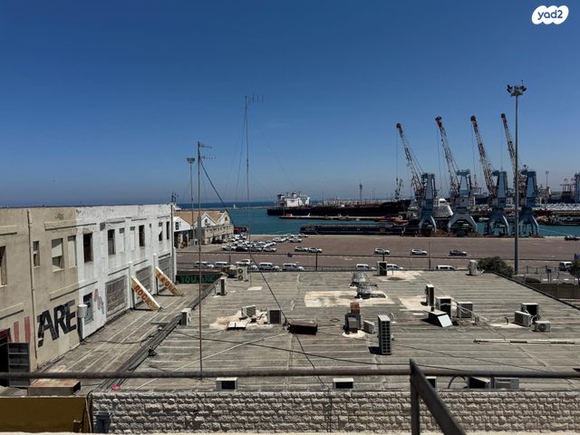 משרדים, הנמל 7, שער פלמר, תחנת רכבת השמונה, חיפה