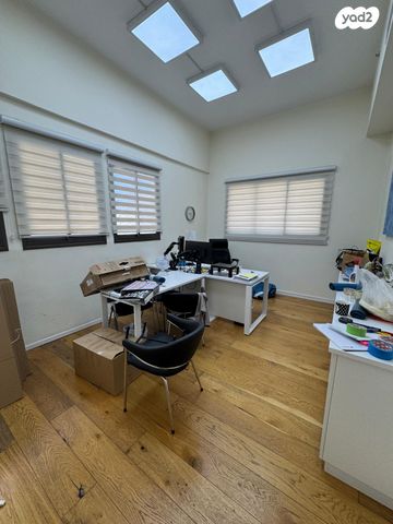 משרדים, הנמל 7, שער פלמר, תחנת רכבת השמונה, חיפה