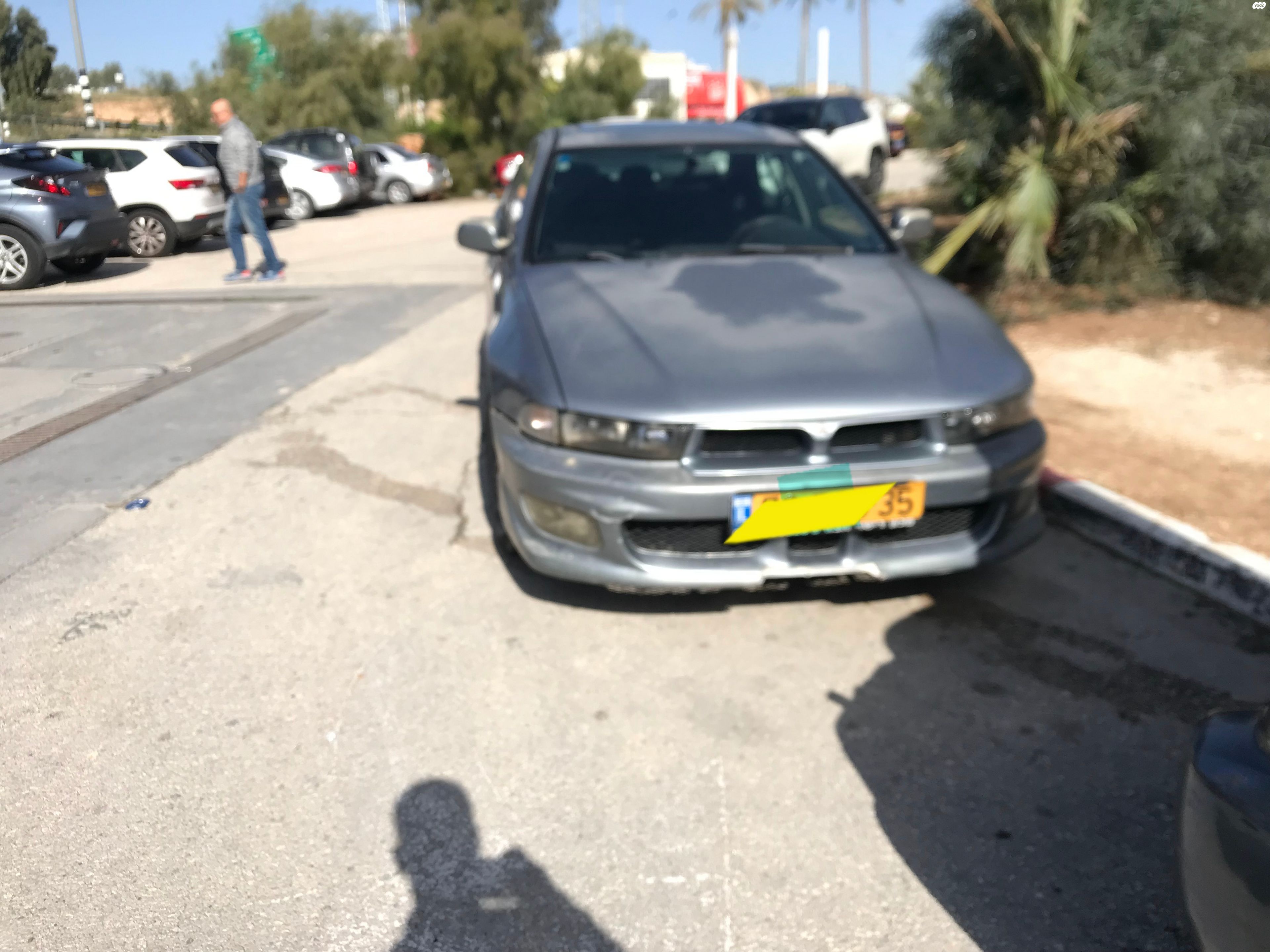 מודעת רכב מיצובישי גאלאנט