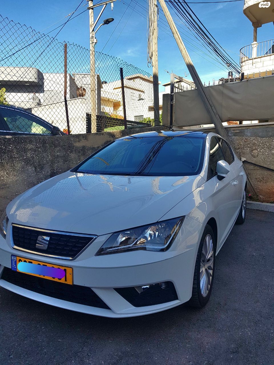 מודעת רכב סיאט לאון