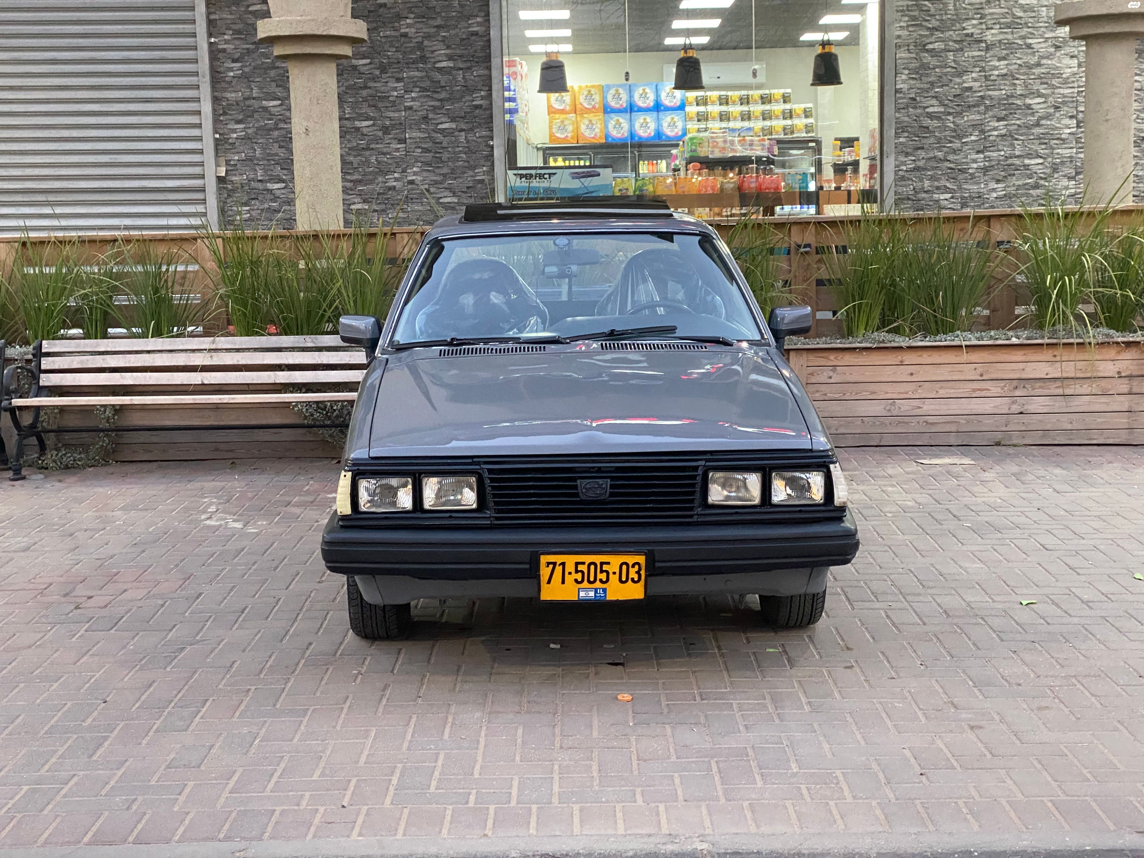 מודעת רכב סובארו טנדר (בראט)
