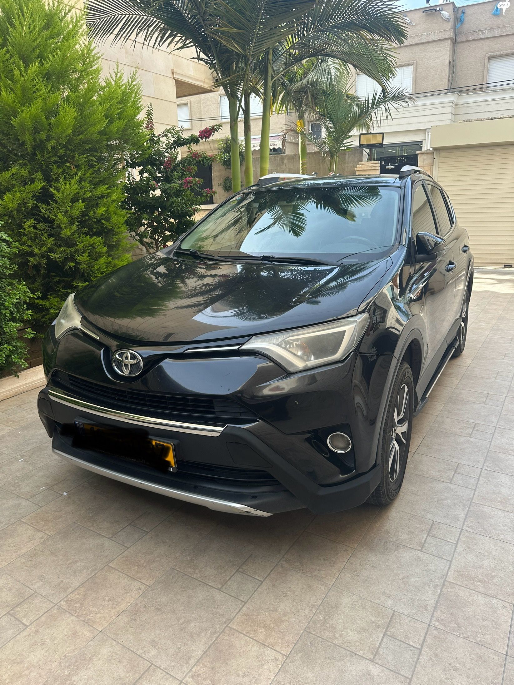 מודעת רכב טויוטה RAV4