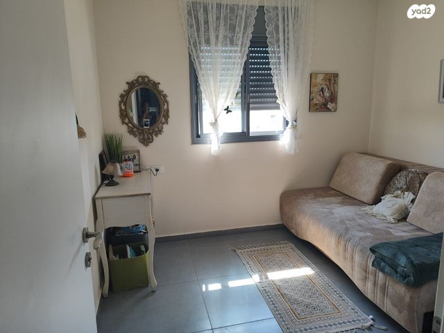 דירה, הרב זבולון גרז 8, רחובות הצעירה, רחובות