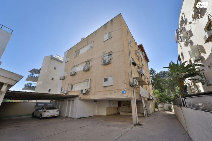 גג/ פנטהאוז, אלכסנדר זייד, קרית חיים מזרחית, חיפה