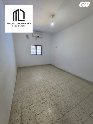 בית פרטי/ קוטג', שעריה, פתח תקווה