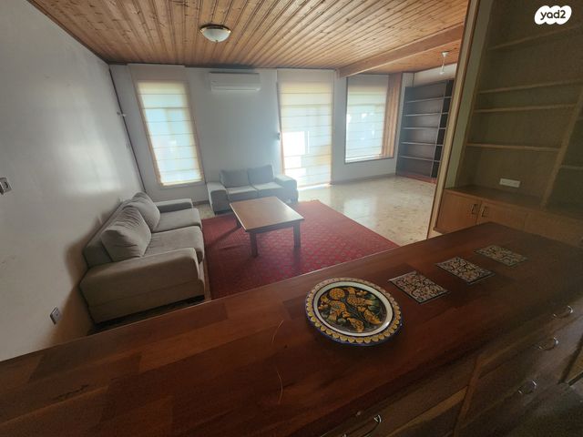 בית פרטי/ קוטג', כפר ורדים