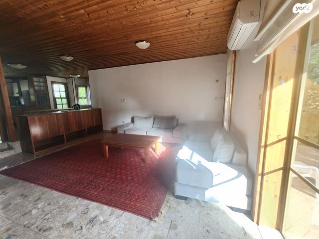 בית פרטי/ קוטג', כפר ורדים