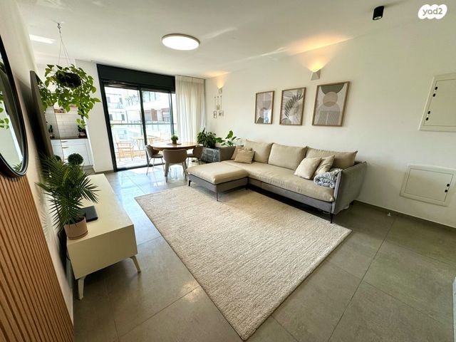 דירה, האסיף, הרצליה