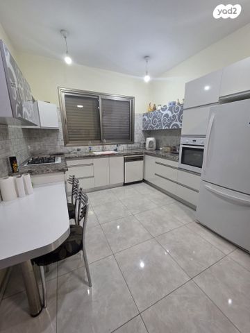 בית פרטי/ קוטג', מבצע משה, נווה ים, ראשון לציון