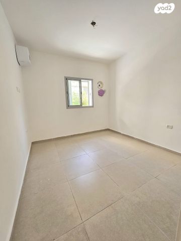 דירה, נווה יעקב 7, נגבה, רמת גן